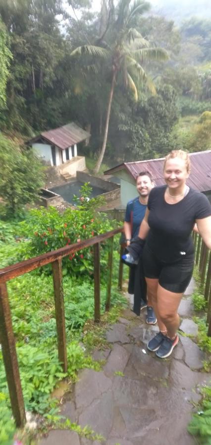 Hidayah Homestay 켈리무투 외부 사진
