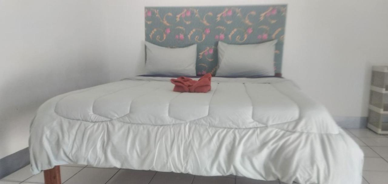 Hidayah Homestay 켈리무투 외부 사진